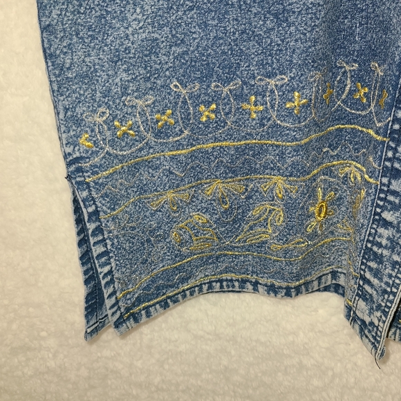 Club Z Denim Womens 18-20 Distressed Retro Denim Button Up - Picture 6 of 13